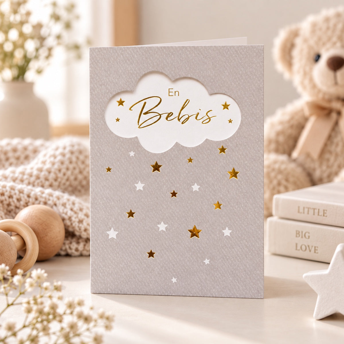 Gratulationskort En Bebis i varm babymiljö