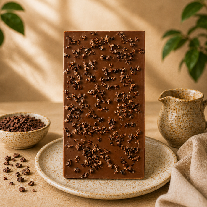 Mjölkchoklad med kakaonibs 70 g – lifestylebild