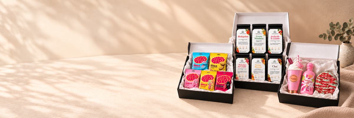 Stora Teboxen, BUBS Mix och Vardagslyx i öppna presentboxar.