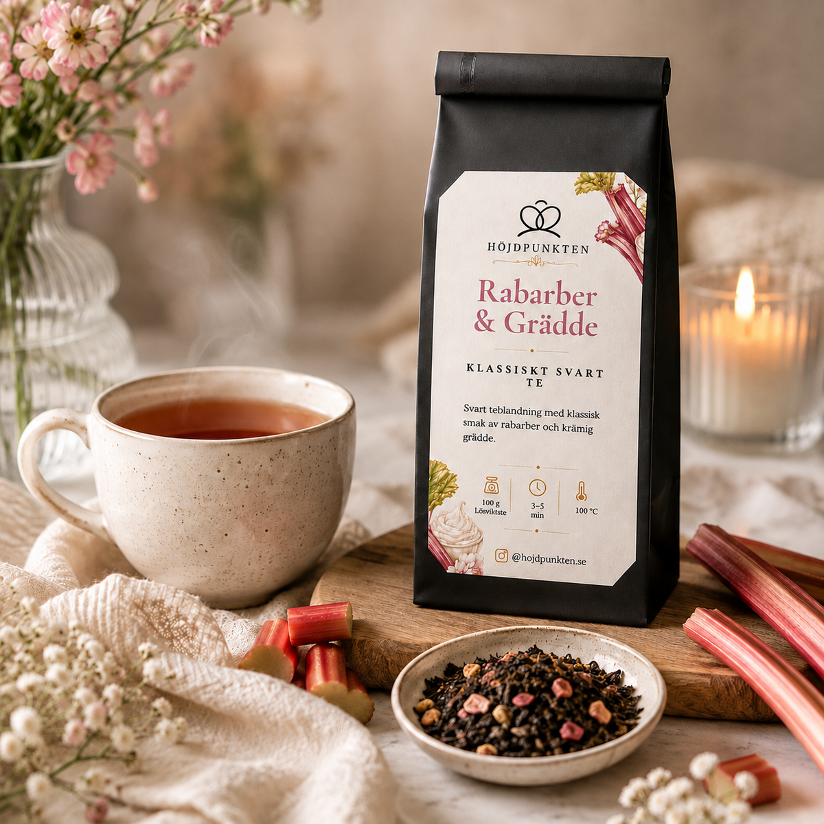 Rabarber & Grädde svart löste 100 g – lifestylebild