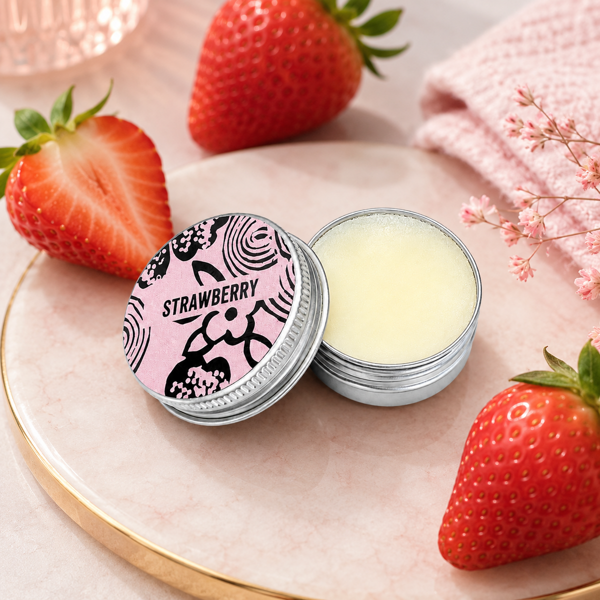 Strawberry läppbalsam – lifestylebild
